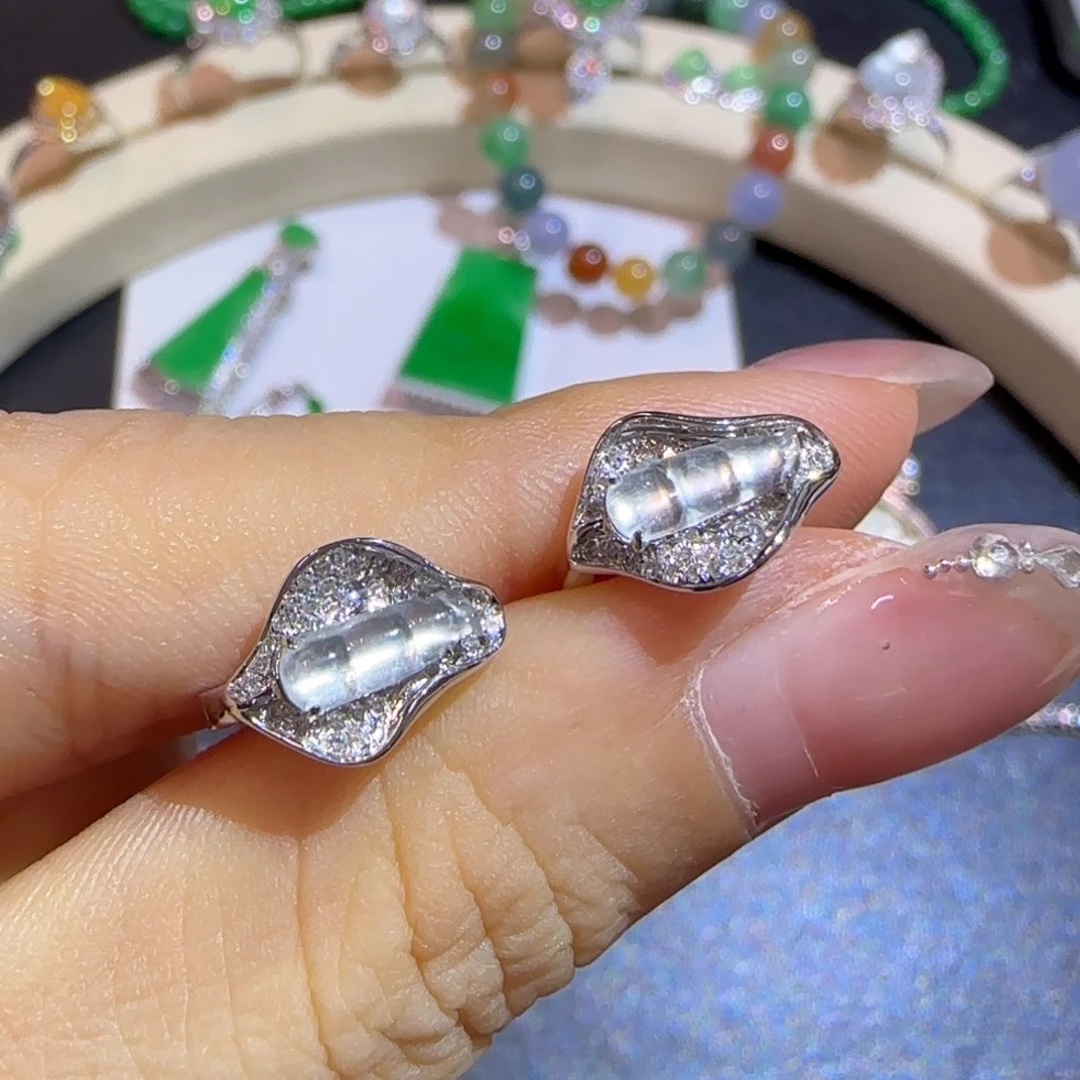 翡翠18K金镶嵌颈饰精品