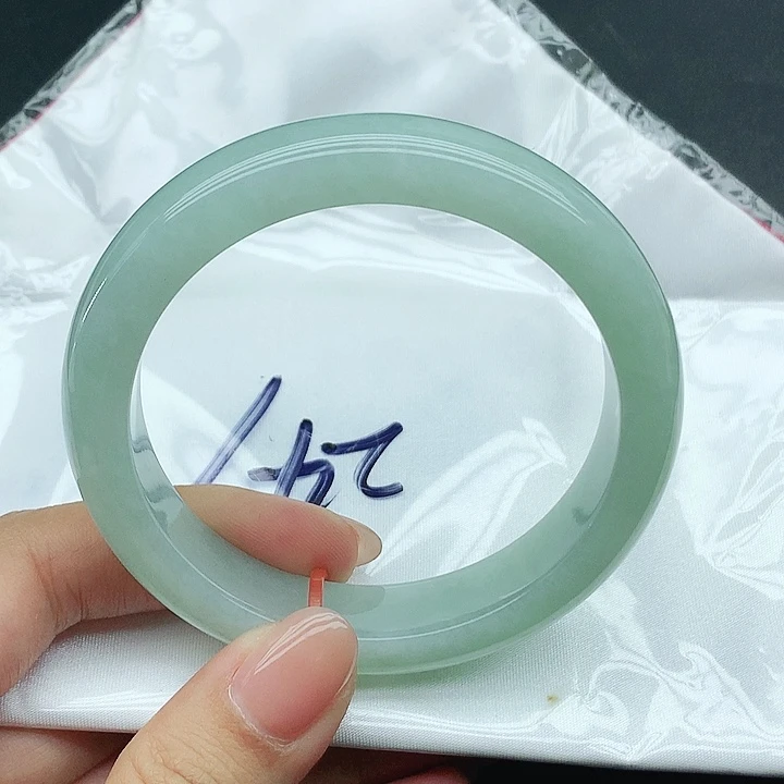 未镶嵌手镯翡翠247