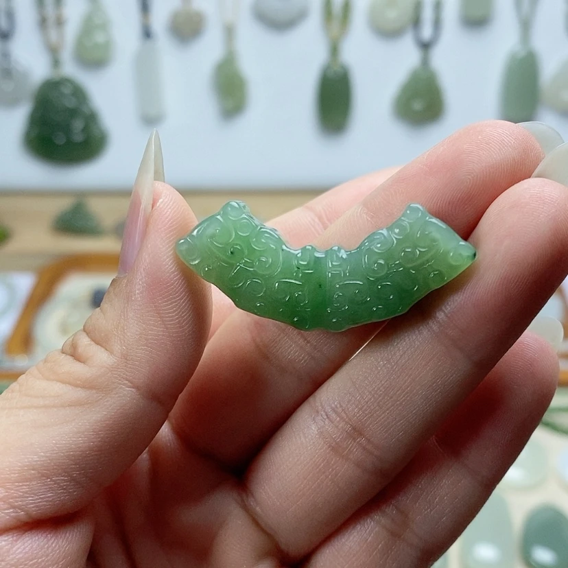 【闪购商品】颈饰未镶嵌和田玉