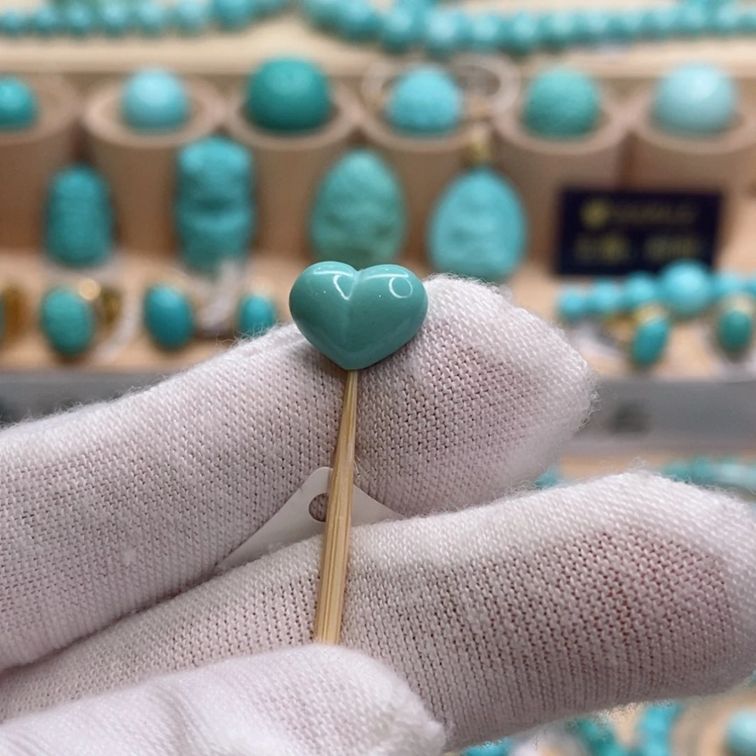 未镶嵌绿松石珠宝奇石