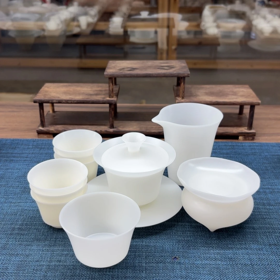 薄胎璞玉冰种玉瓷茶具