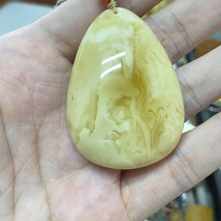 未镶嵌蜜蜡裸石吊坠