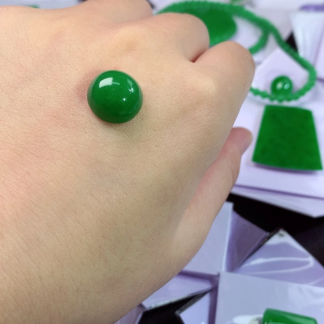 颈饰未镶嵌翡翠天然翡翠