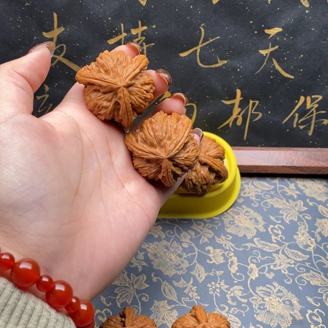 吊坠文玩核桃黑****车