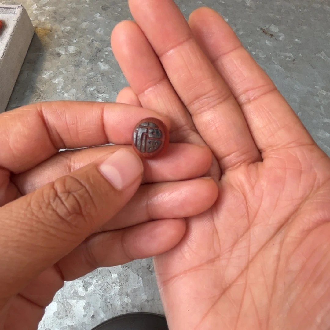 王***锤定制南红玛瑙川料南红，九口