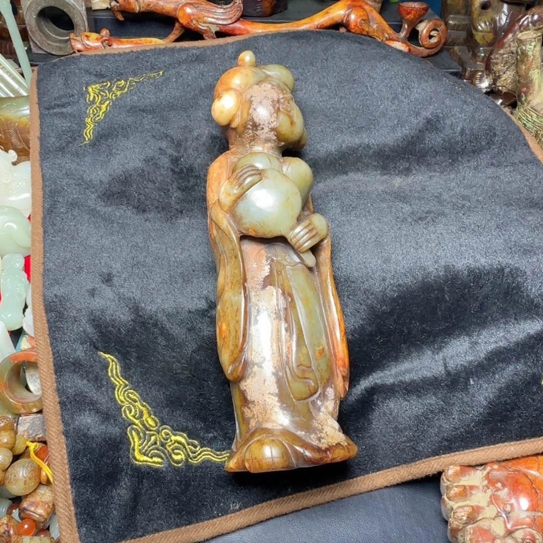 和田玉摆件未镶嵌温**月