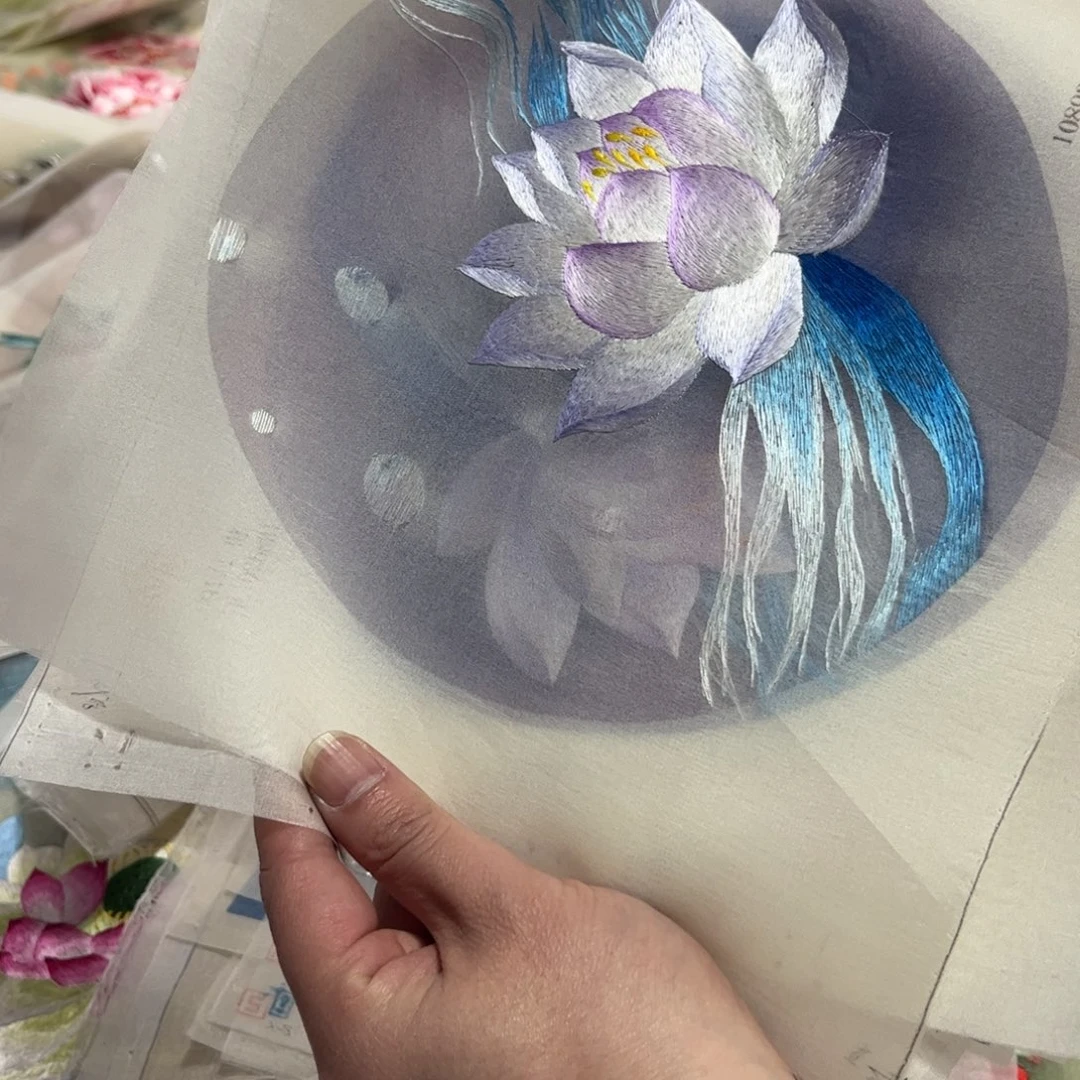 刺绣纯手工制作的一款