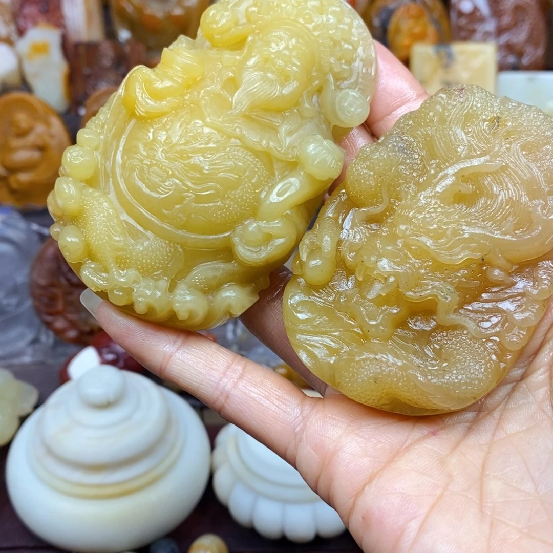 石英质玉颈饰未镶嵌