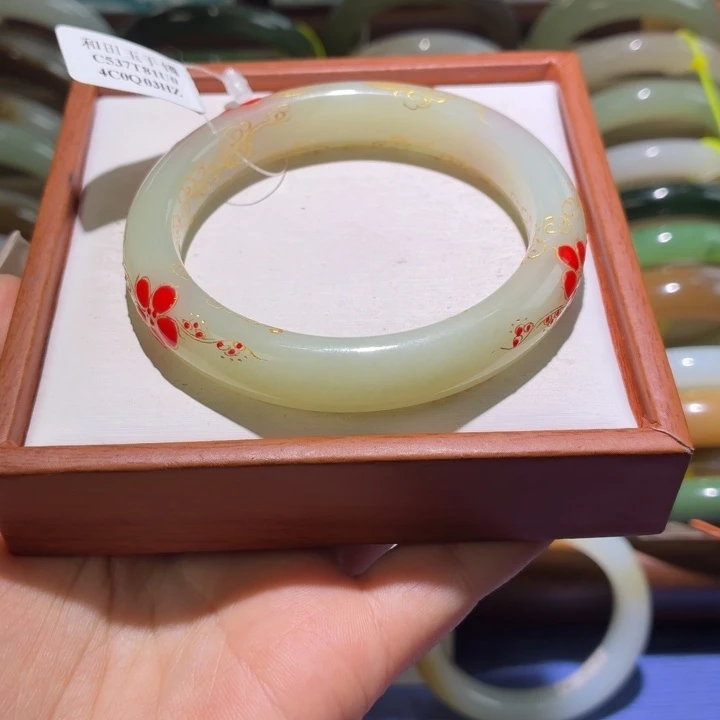 和田玉未镶嵌手镯56