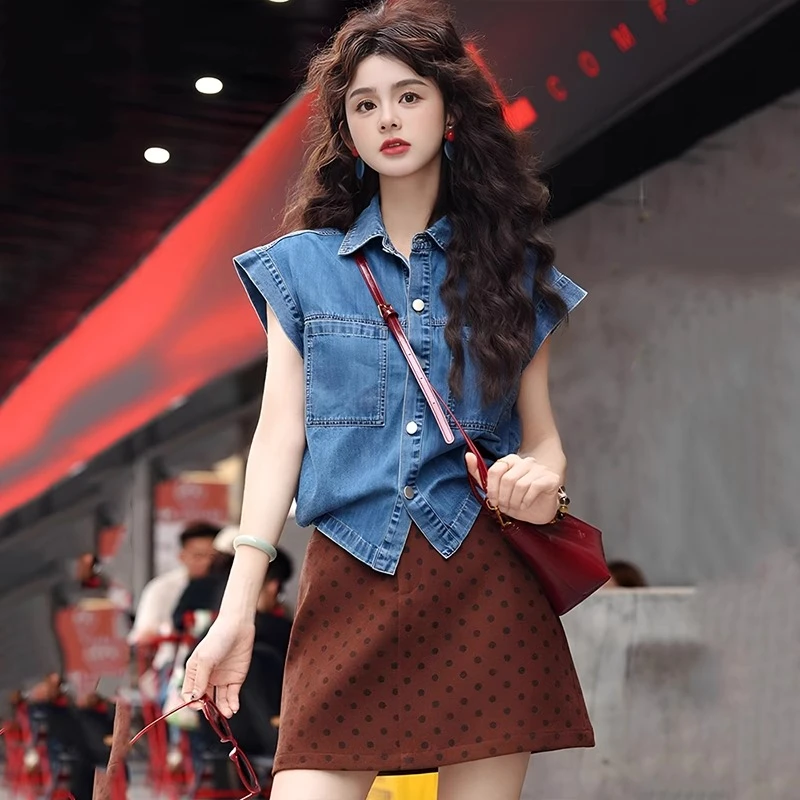 复古港风蓝色无袖牛仔衬衫女2025新款夏季宽松小个子气质短款上衣