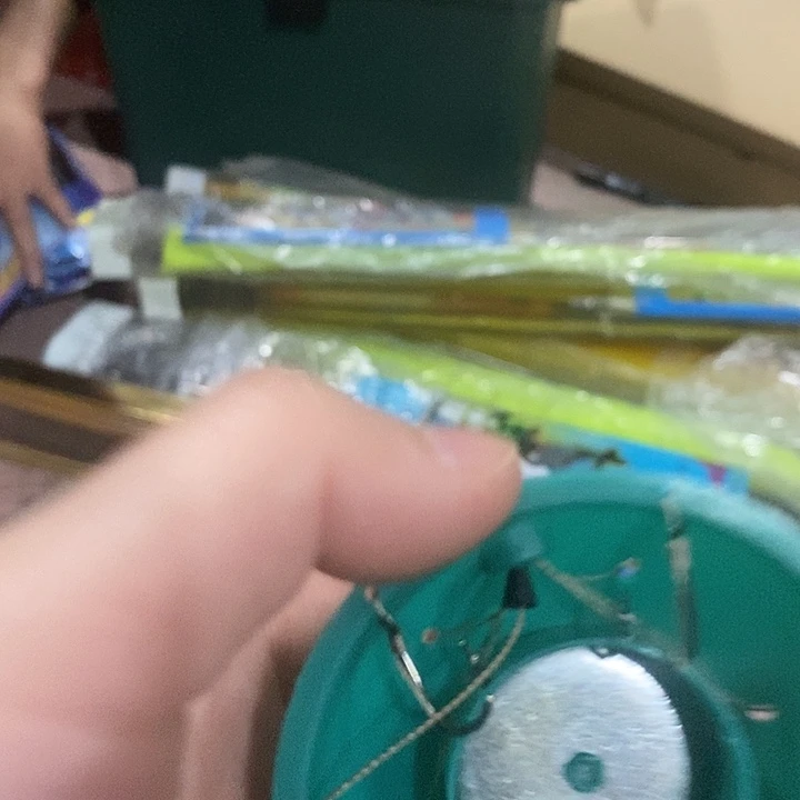 绿色盒饭钩随机发6个