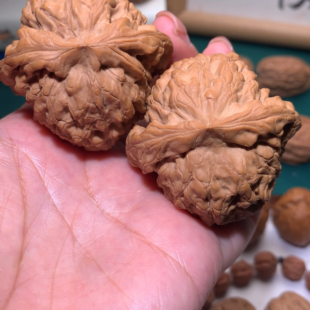 文玩核桃把件龙鼎