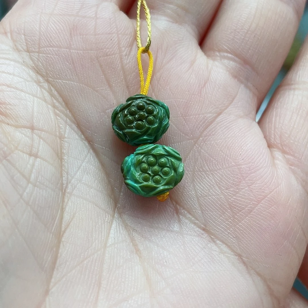 绿松石颈饰未镶嵌