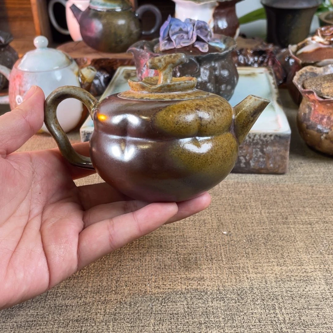 柿子壶。  容量150。