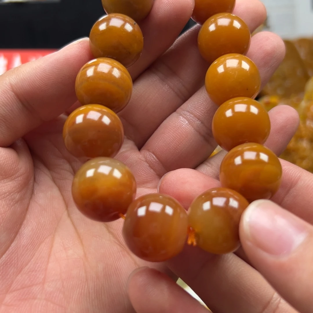 未镶嵌石英质玉（黄龙玉）黄龙玉