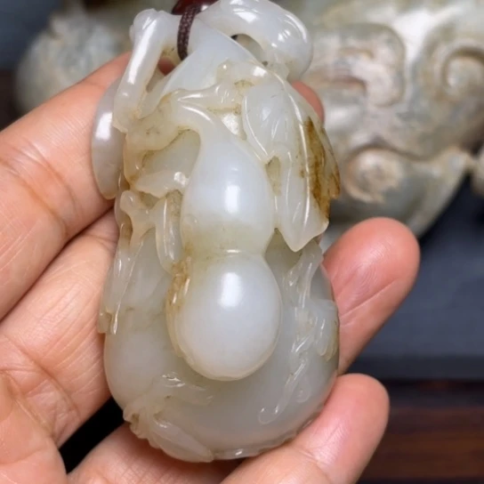 闽***雪和田玉未镶嵌颈饰