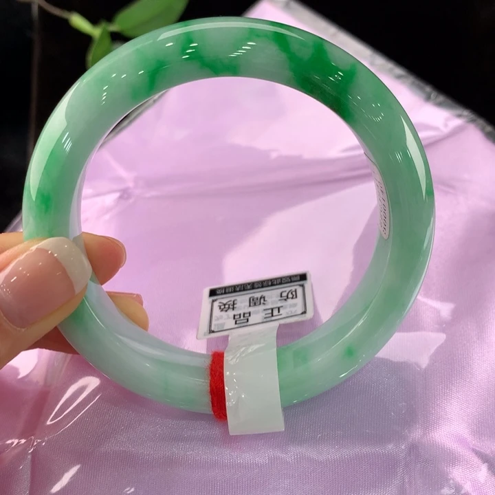 翡翠手镯未镶嵌111-0140