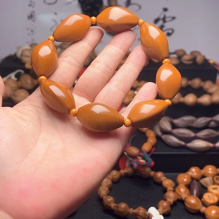 吊坠橄榄核精除霜 三面佛 福利