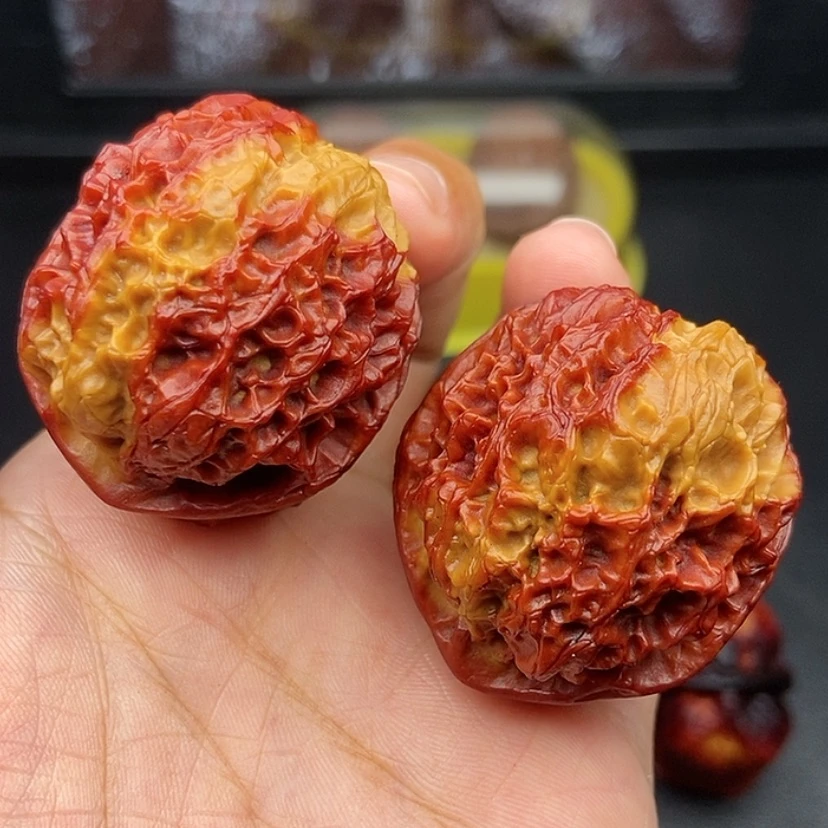 【闪购商品】把件文玩核桃41尺珊瑚绣球