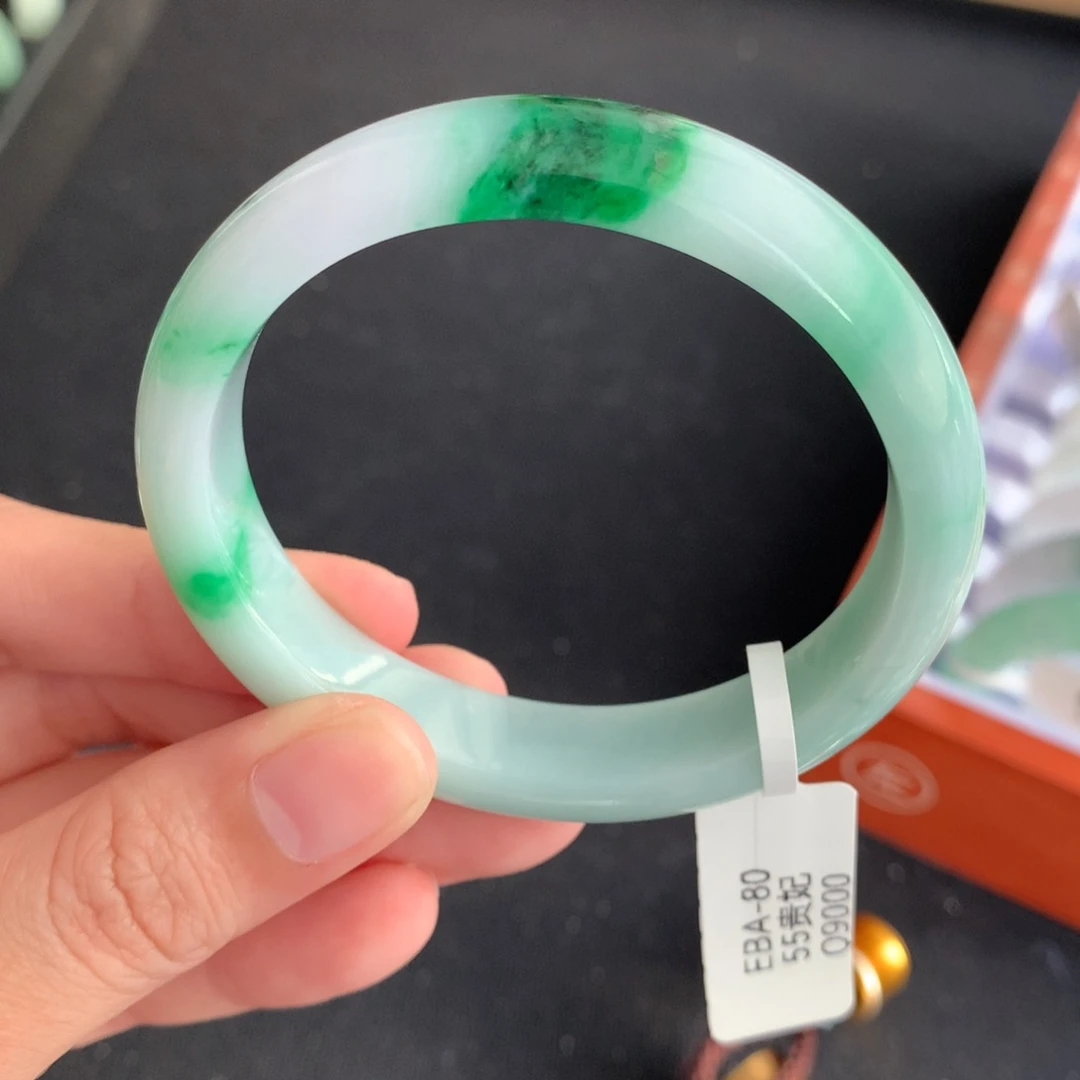 翡翠手镯未镶嵌辛**拉手镯