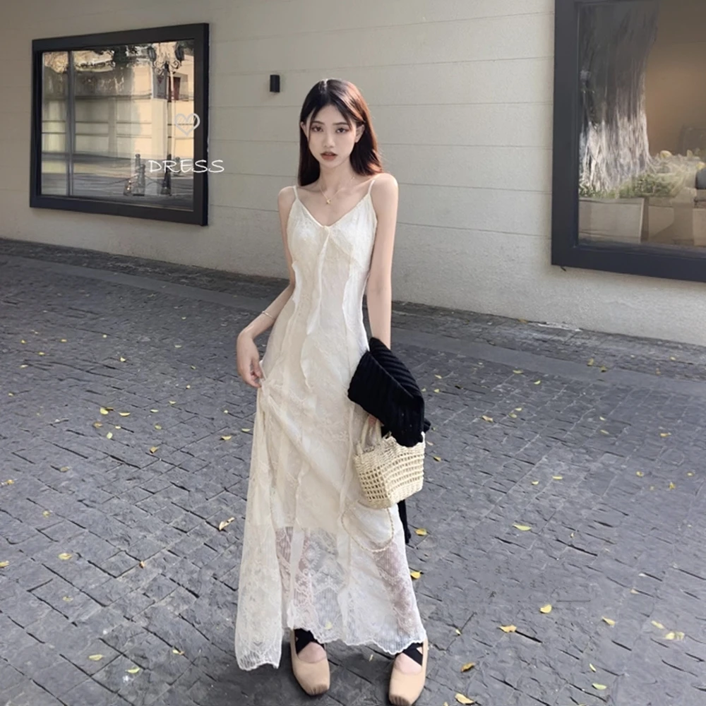 2025早秋穿搭一整套女韩系吊带裙荷叶边V领气质连衣裙蕾丝吊带裙