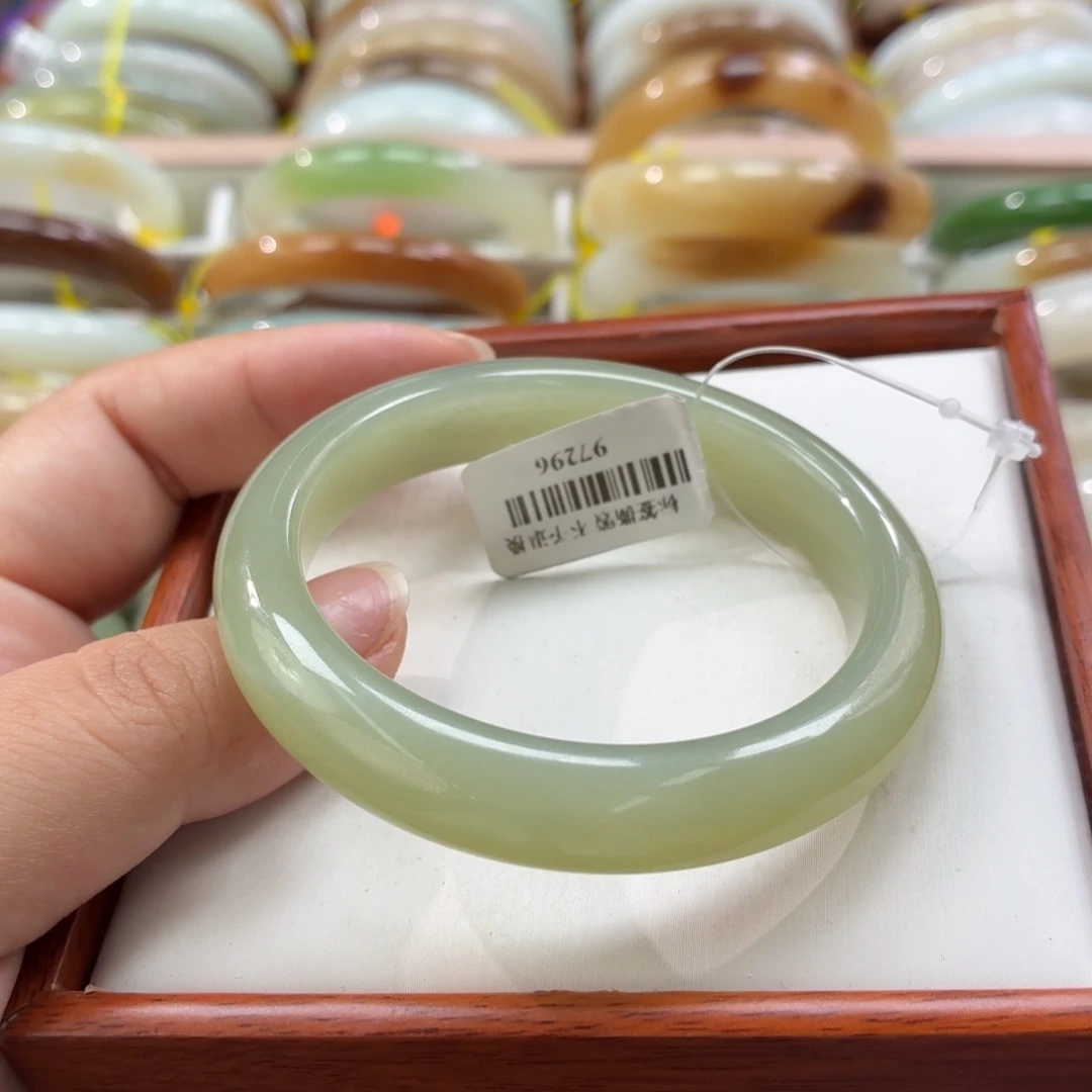 和田玉手镯未镶嵌11 52.7