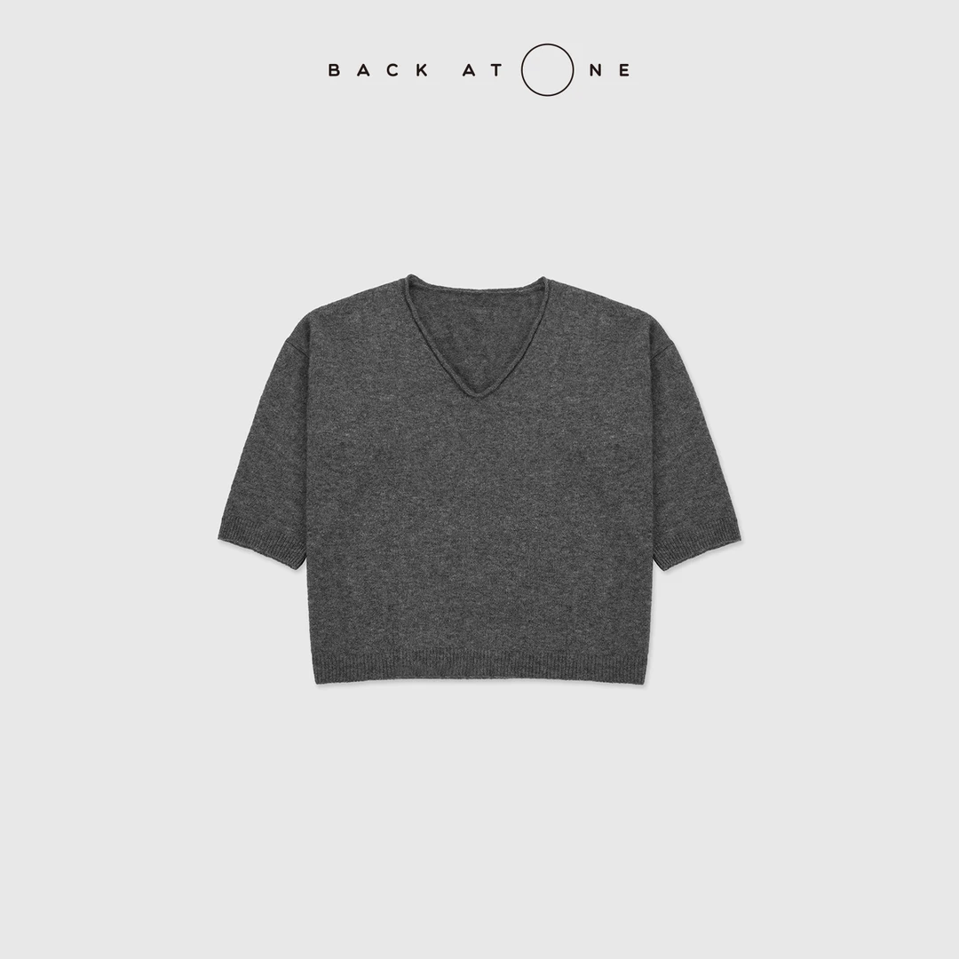BACKATONE“淡絮烟波”  丝羊绒 V领灰色中袖针织衫 BFF-1AB051H-K