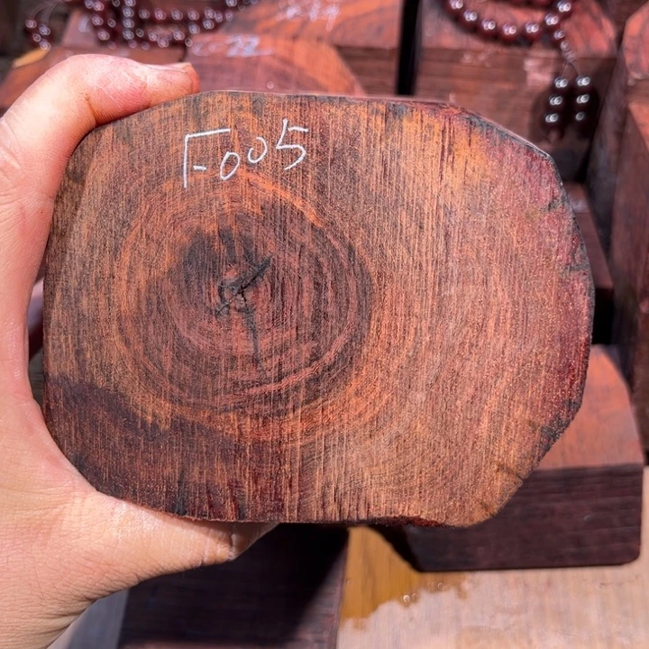 K***阳檀香紫檀（小叶紫檀）手串0.8 108颗F005开料后不退换