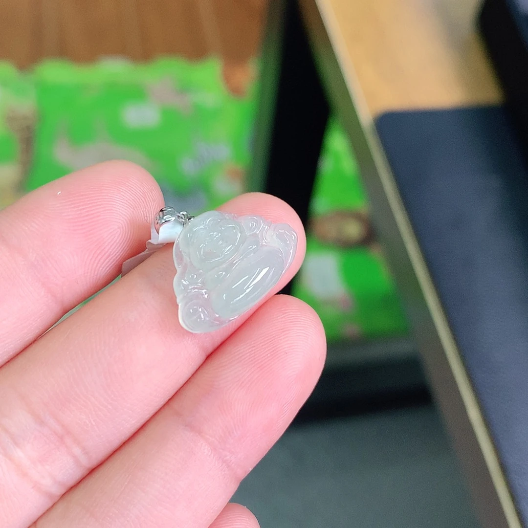 翡翠颈饰18K金镶嵌冰胶晴小佛