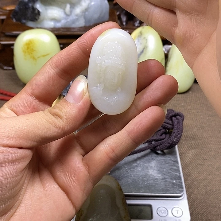 和田玉未镶嵌挂件