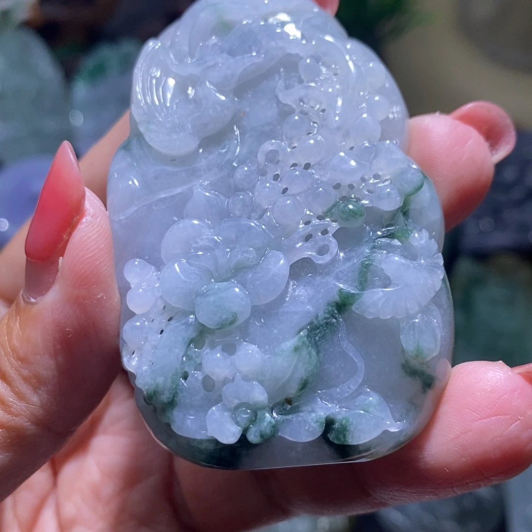 【闪购商品】翡翠未镶嵌颈饰喜上眉梢