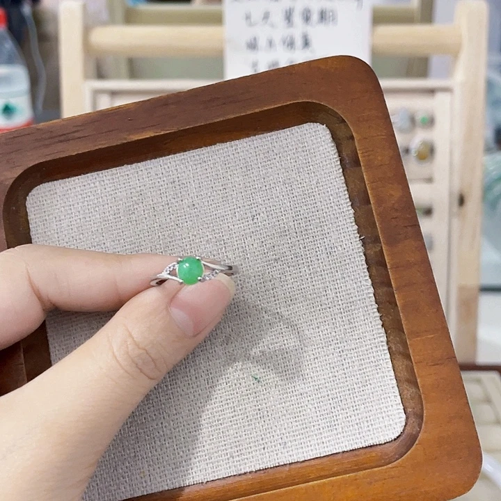 翡翠未镶嵌颈饰天然翡翠Ａ货