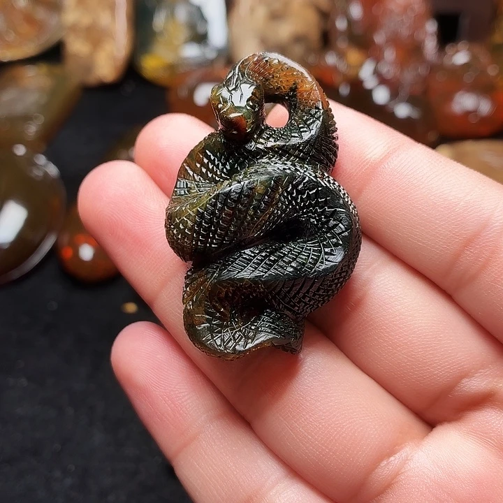 琥珀未镶嵌裸石106