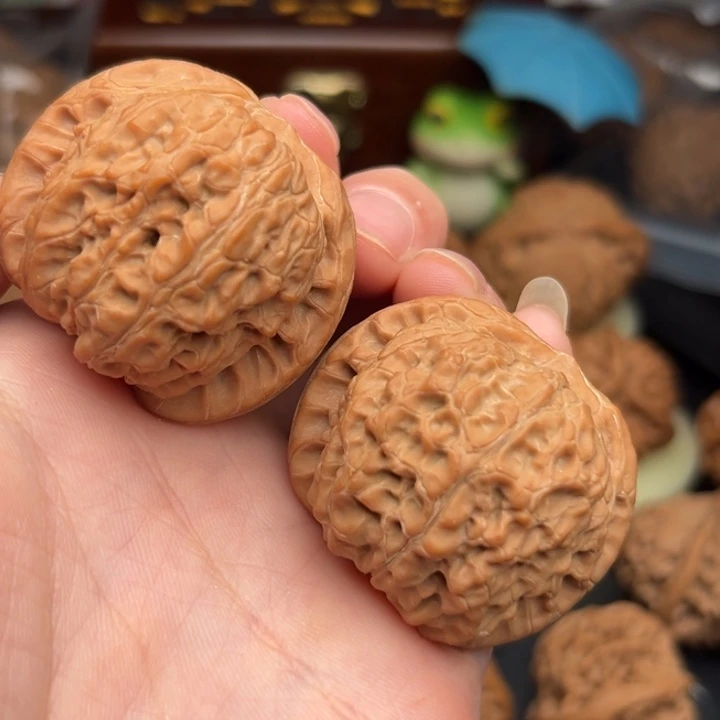 文玩核桃吊坠281血麒麟39