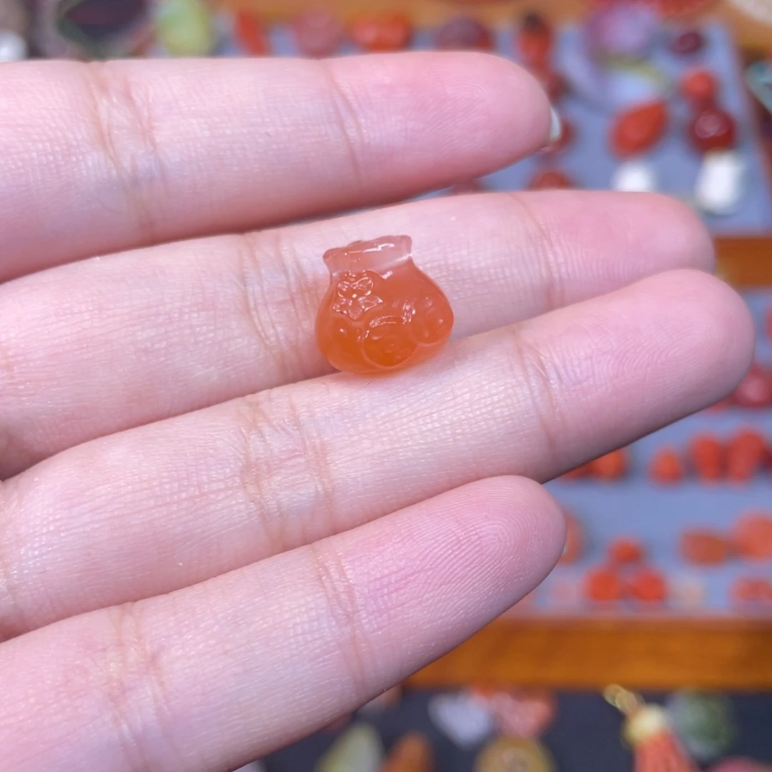 南红玛瑙未镶嵌钱袋