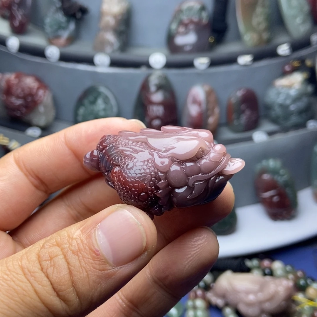 流***家玛瑙/玉髓未镶嵌颈饰