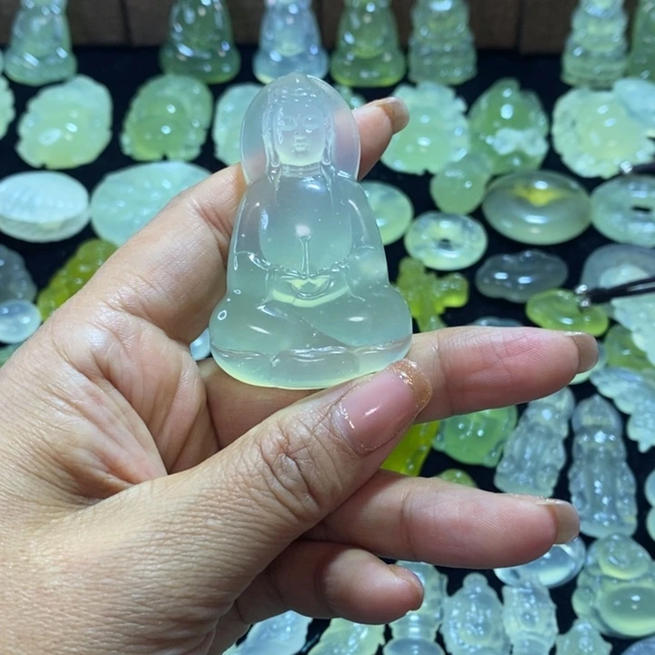 飞***龙蛇纹石玉未镶嵌颈饰