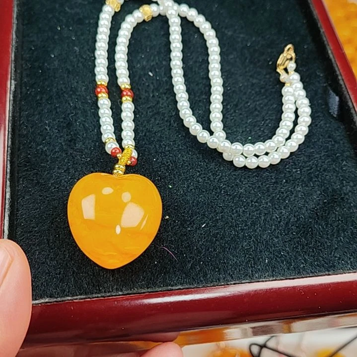 蜜蜡吊坠(赠链)未镶嵌