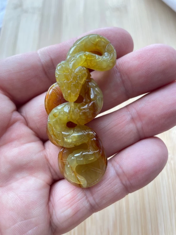 天然岫玉蛇纹石吊坠