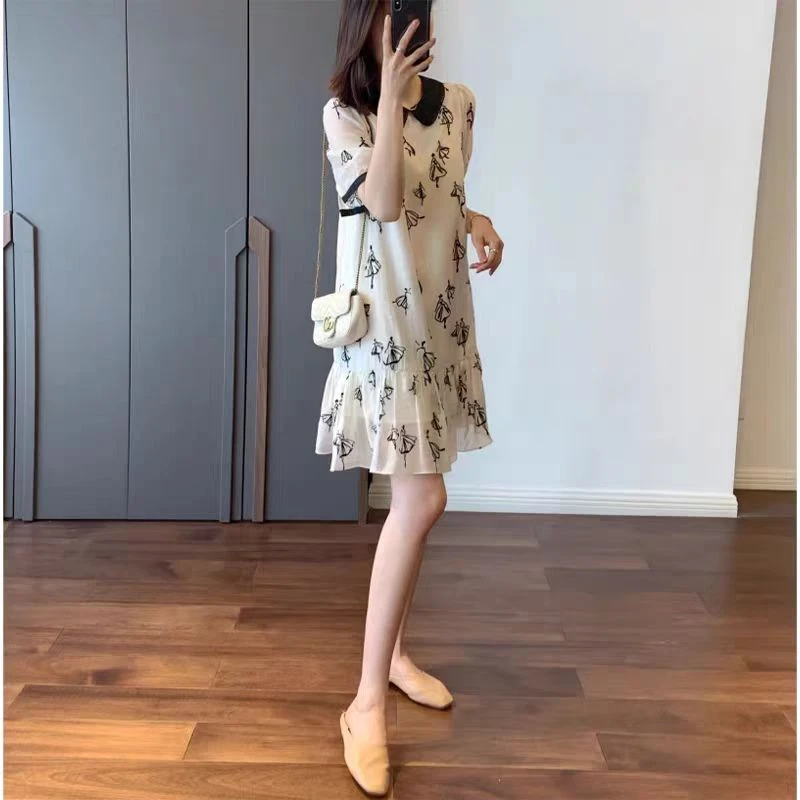 秋冬轻奢高级感印花温柔风碎花连衣裙裙子女气质娃娃领减龄显瘦