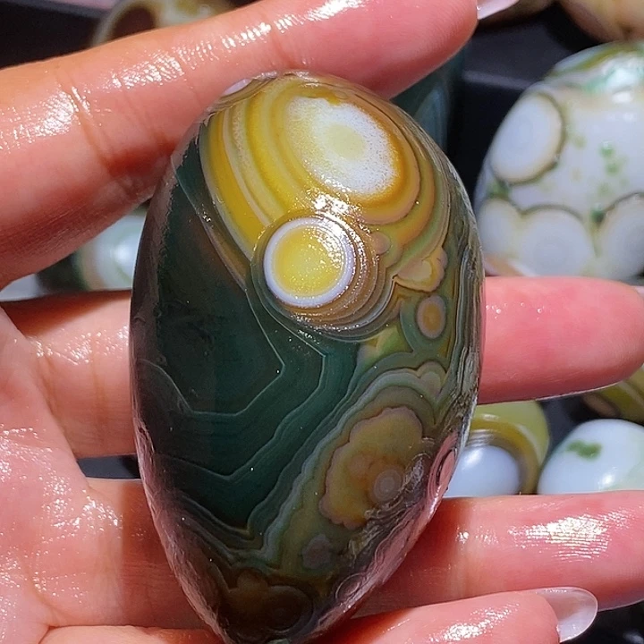 玛瑙/玉髓未镶嵌珠宝奇石178