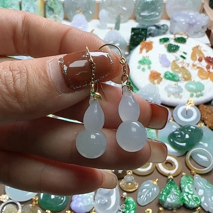 翡翠颈饰未镶嵌白冰立体葫芦耳钩