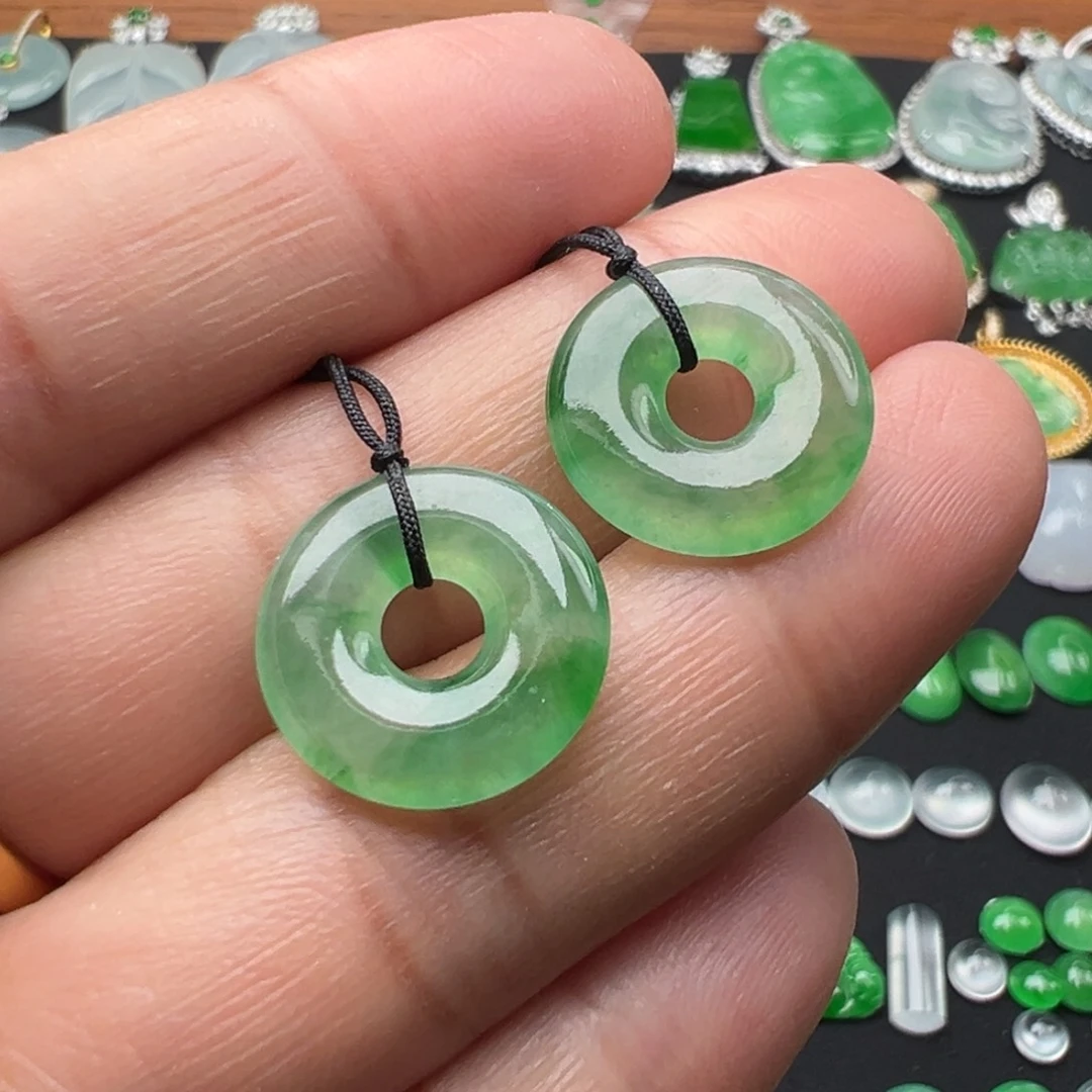 翡翠颈饰未镶嵌扣15