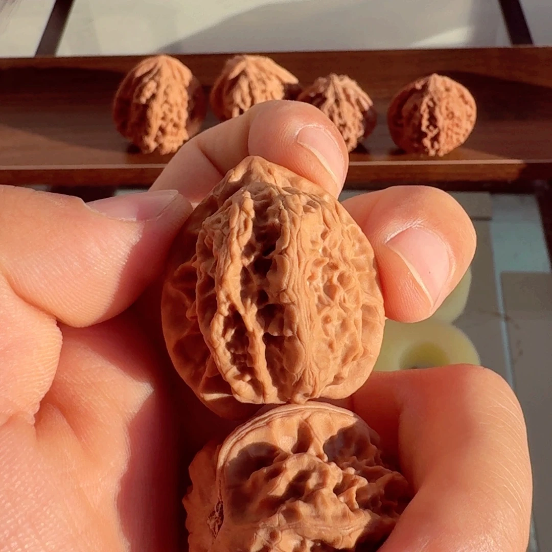 一****核桃文玩核桃蜡皮鸡心34