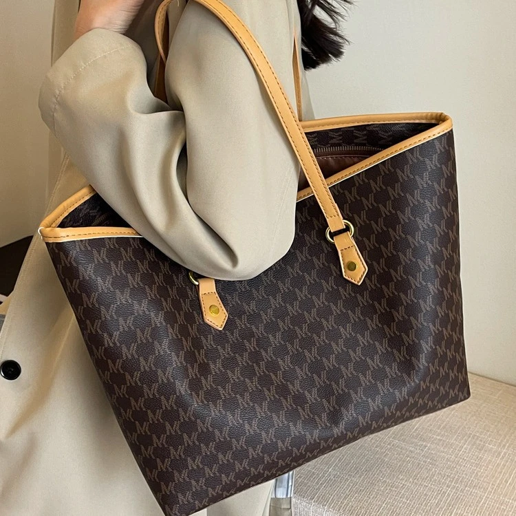 路遥女包大学生上课包包女2025新款潮复古百搭通勤单肩包高级感托