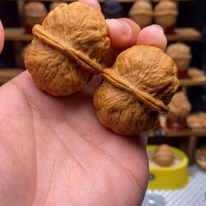 文玩核桃吊坠磨**哦大鲲鹏88