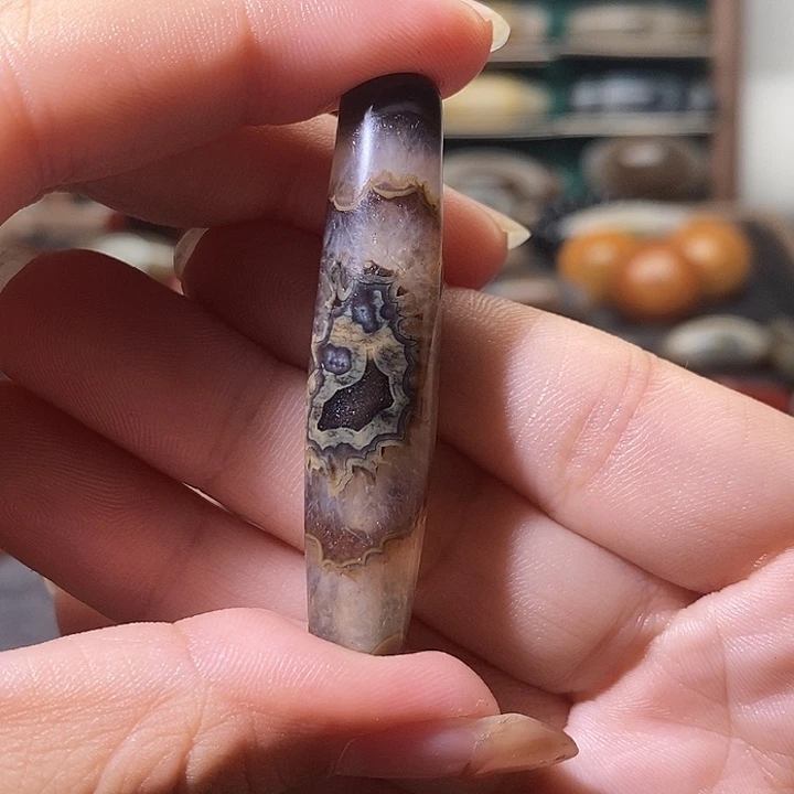 用***8玛瑙/玉髓未镶嵌吊坠(不含链)