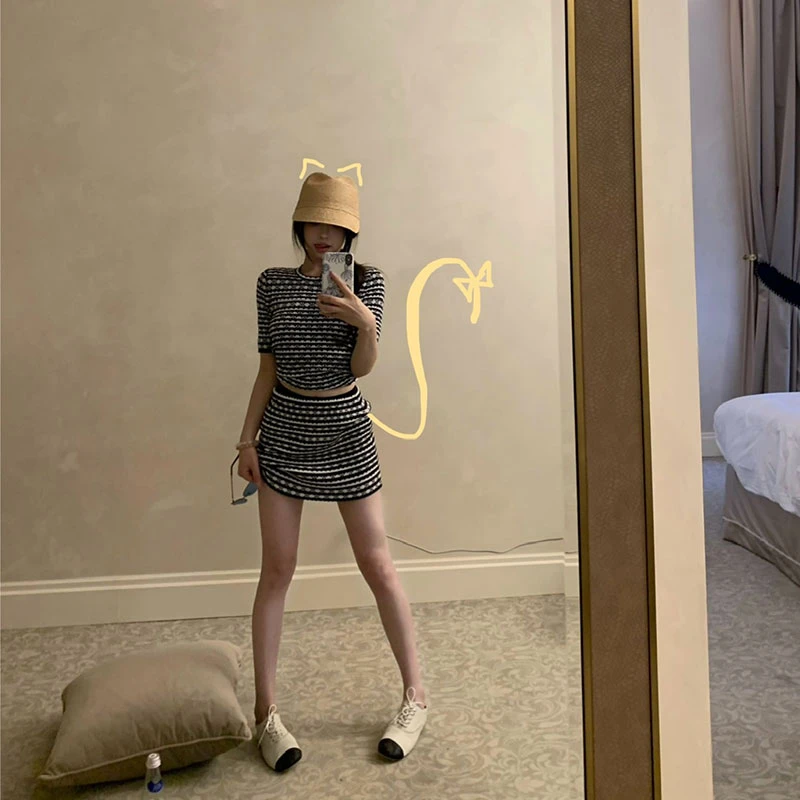 2025夏季新款ins法式小香风撞色提花修身针织上衣女配高腰半身裙