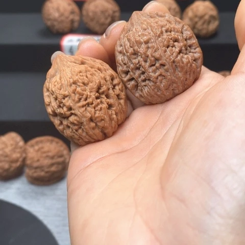 文玩核桃全品大蒜头尺34