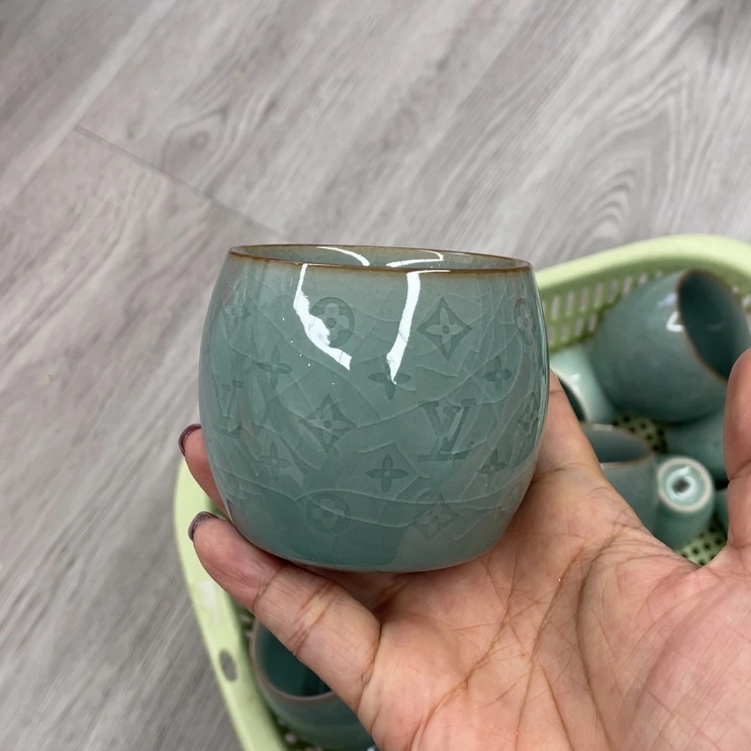 微瑕……微瑕……杯子